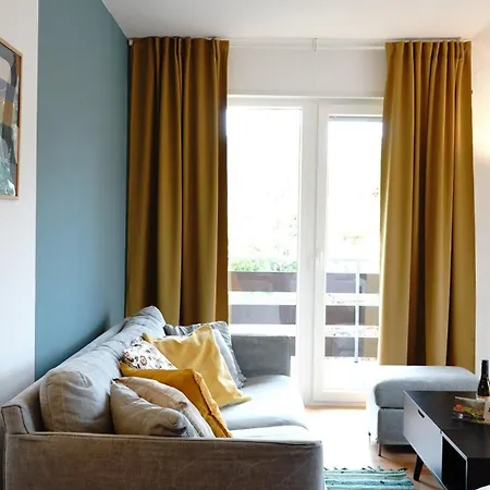 Weinbergblick Im Haus Frey - 3 Schlafzimmer ,kueche, 2 Baeder, 2 Balkone, Parkplatz Direkt Vor Der Tuer * Leinsweiler