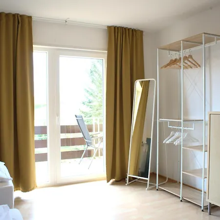 Apartmán Weinbergblick Im Haus Frey - 3 Schlafzimmer ,kueche, 2 Baeder, 2 Balkone, Parkplatz Direkt Vor Der Tuer