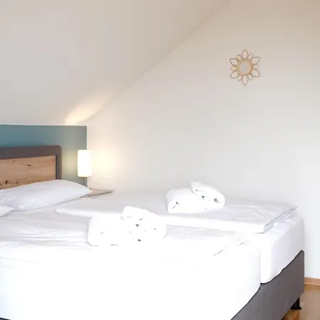 Weinbergblick Im Haus Frey - 3 Schlafzimmer ,kueche, 2 Baeder, 2 Balkone, Parkplatz Direkt Vor Der Tuer Apartmán
