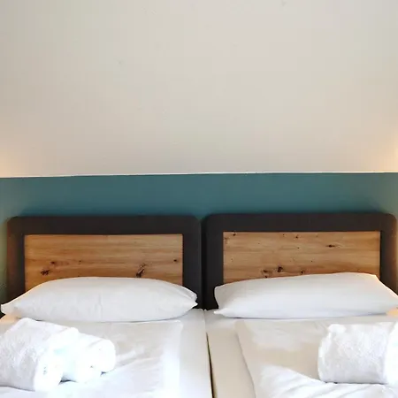 Weinbergblick Im Haus Frey - 3 Schlafzimmer ,kueche, 2 Baeder, 2 Balkone, Parkplatz Direkt Vor Der Tuer * Leinsweiler