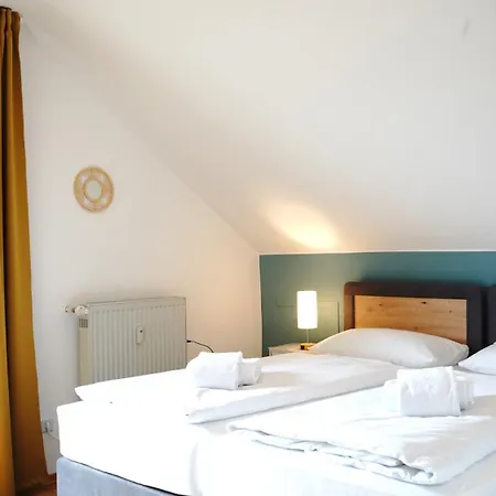 Apartmán Weinbergblick Im Haus Frey - 3 Schlafzimmer ,kueche, 2 Baeder, 2 Balkone, Parkplatz Direkt Vor Der Tuer Leinsweiler