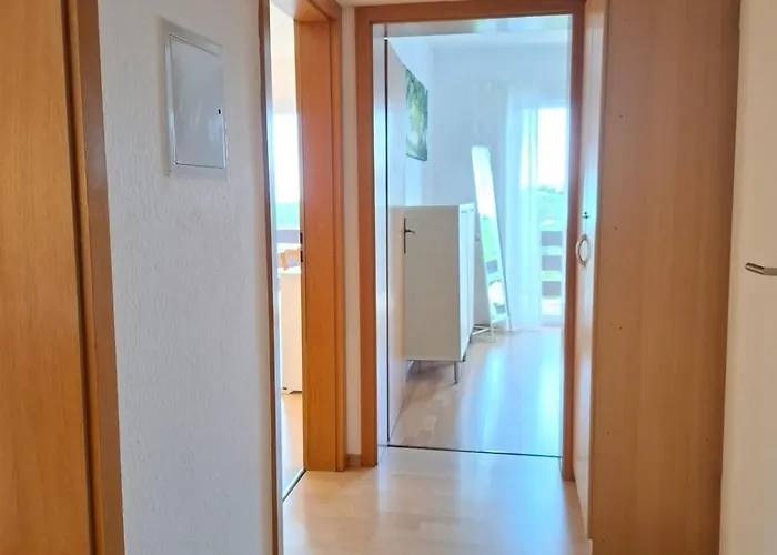 Weinbergblick Im Haus Frey - 2br ,kueche, 2 Baeder, 2 Balkone, Parkplatz Direkt Vor Der Tuer Leinsweiler