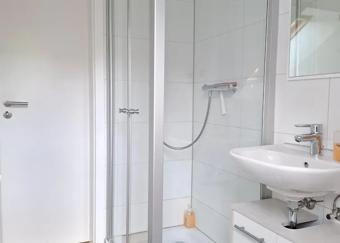 Weinbergblick Im Haus Frey - 3 Schlafzimmer ,Kueche, 2 Baeder, 2 Balkone, Parkplatz Direkt Vor Der Tuer * Leinsweiler