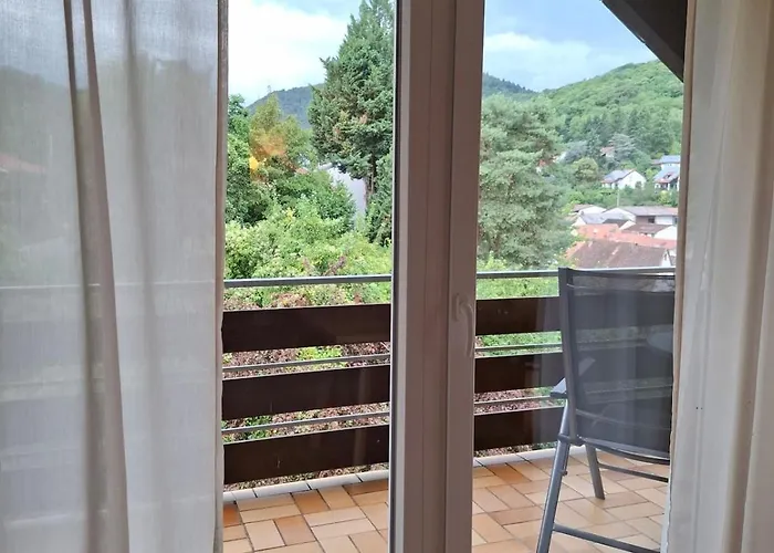 Appartement Weinbergblick Im Haus Frey - 3 Schlafzimmer ,Kueche, 2 Baeder, 2 Balkone, Parkplatz Direkt Vor Der Tuer